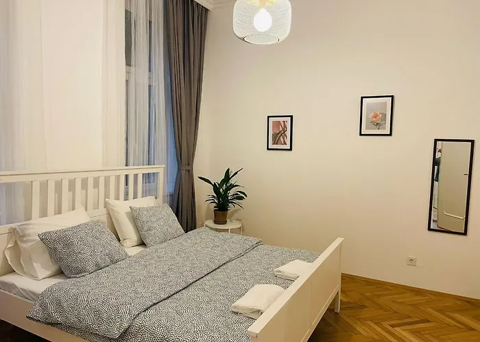 Schick Apartment